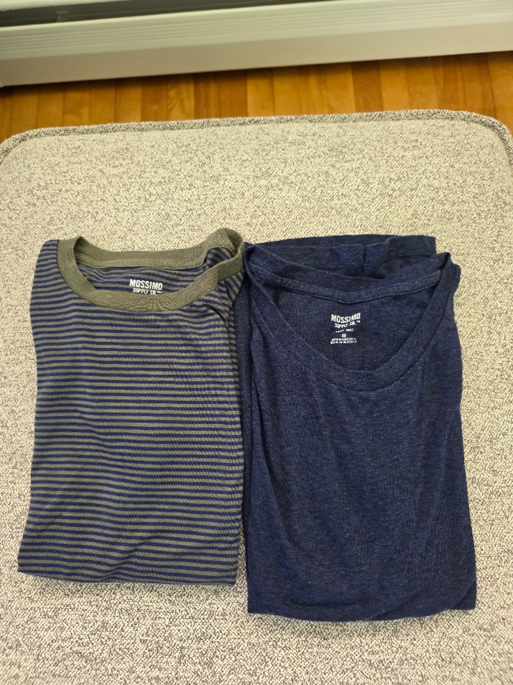 Lot of 2 Mossimo Women's T Shirts - XS